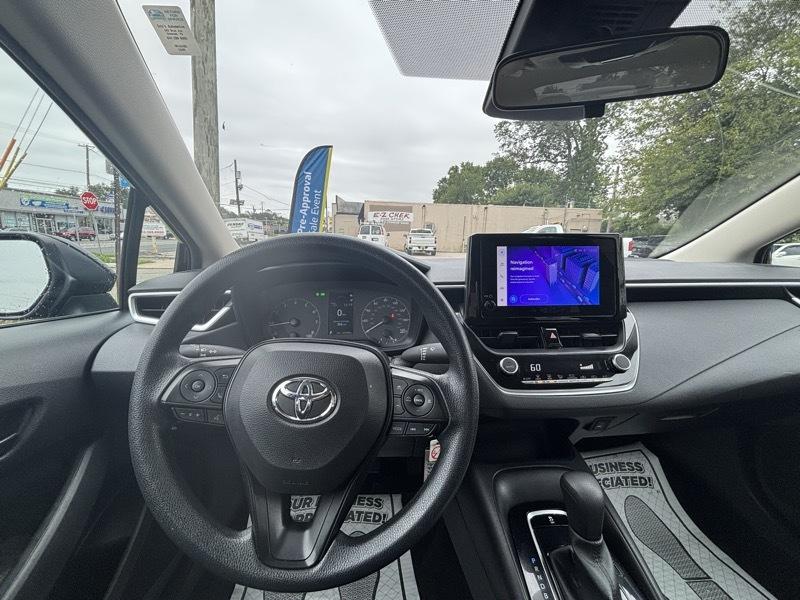 Toyota Corolla LE 2024