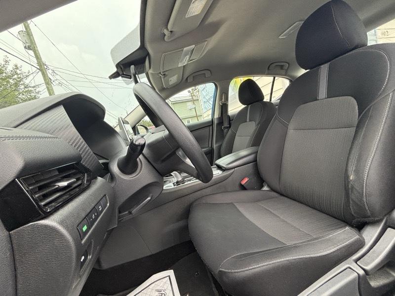 Nissan Sentra SV 2024
