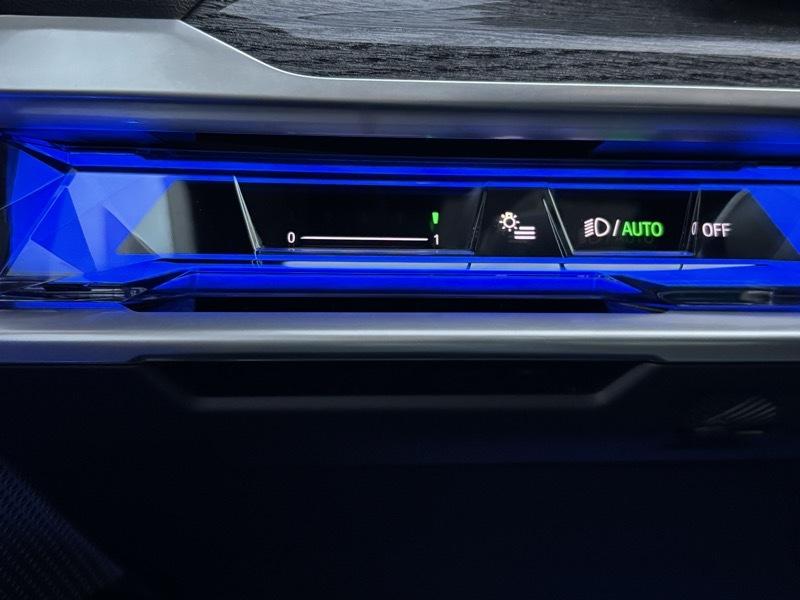 BMW 7-Series  2024