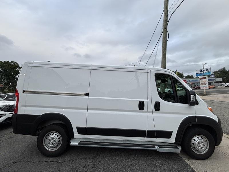 RAM Promaster 2500 Low Roof 2025