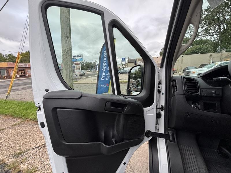 RAM Promaster 2500 Low Roof 2025