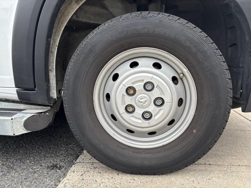 RAM Promaster 2500 Low Roof 2025