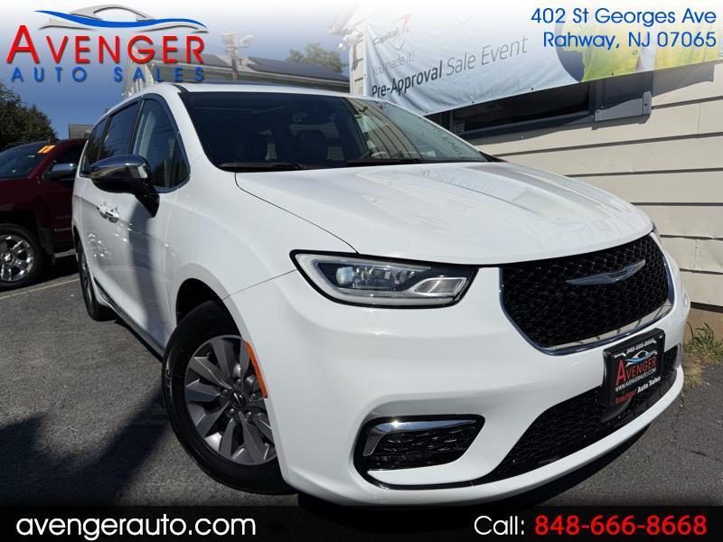 2023 Chrysler Pacifica Hybrid Limited WAGON