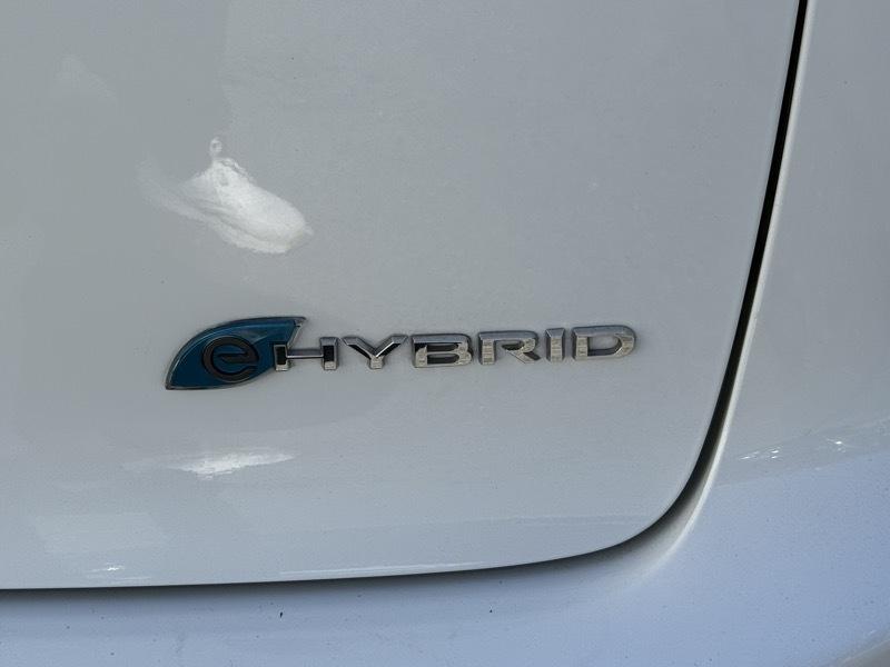 Chrysler Pacifica Hybrid  2023