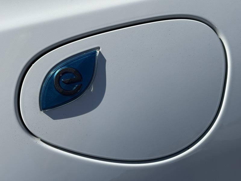 Chrysler Pacifica Hybrid  2023