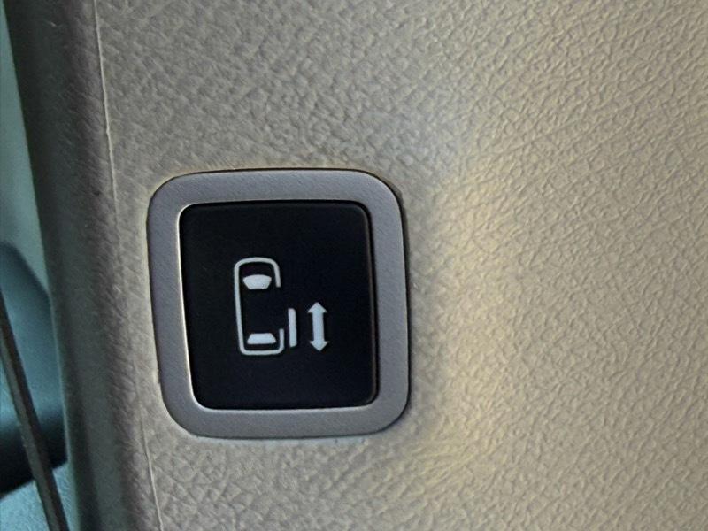 Chrysler Pacifica Hybrid  2023