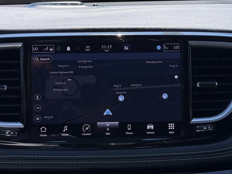 Chrysler Pacifica Hybrid  2023