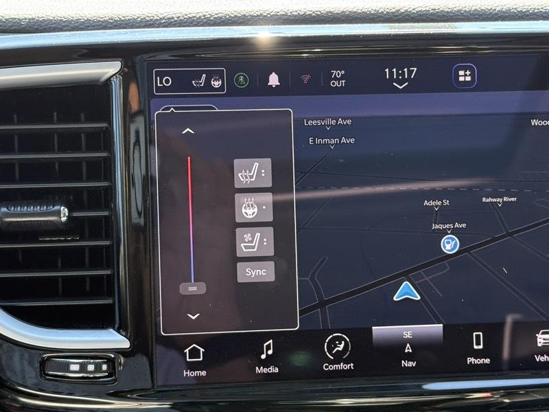 Chrysler Pacifica Hybrid  2023