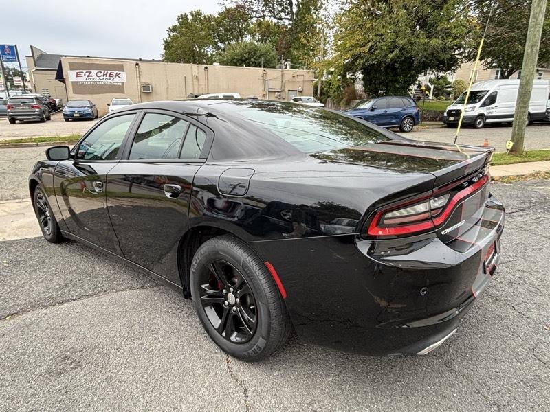 Dodge Charger SXT 2021