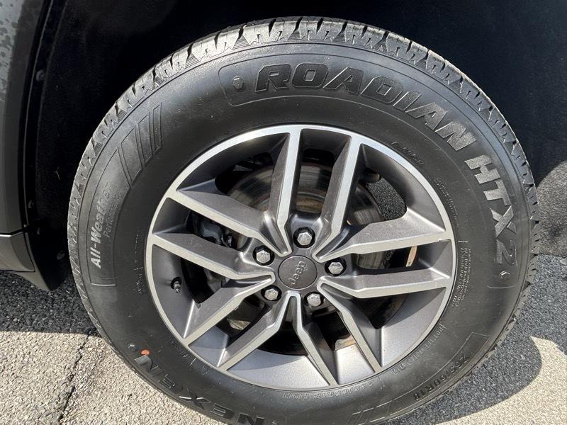 Jeep Grand Cherokee  2020