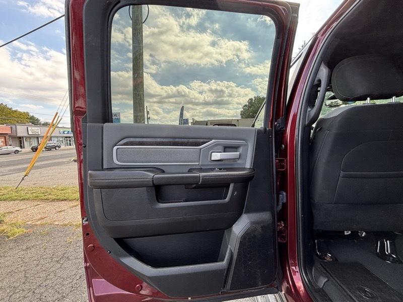 RAM 2500 Big Horn Crew Cab 4WD SWB 2022