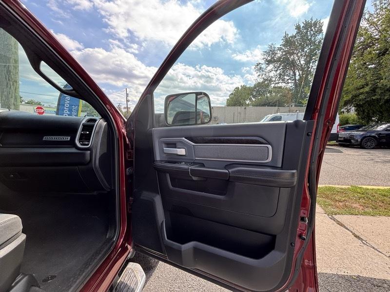 RAM 2500 Big Horn Crew Cab 4WD SWB 2022