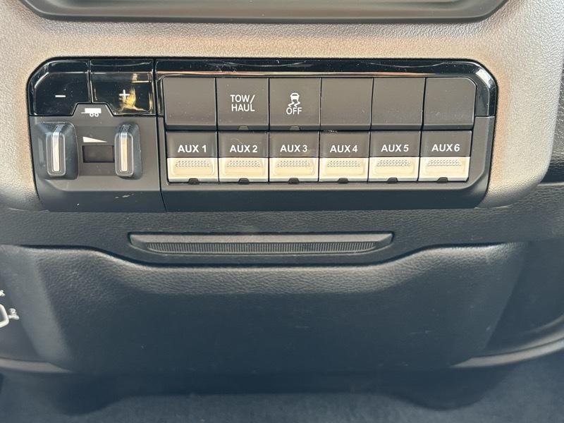 RAM 2500 Big Horn Crew Cab 4WD SWB 2022