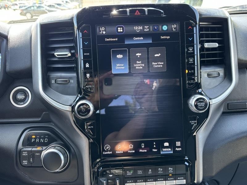 RAM 3500 Big Horn Crew Cab 4WD LWB 2024