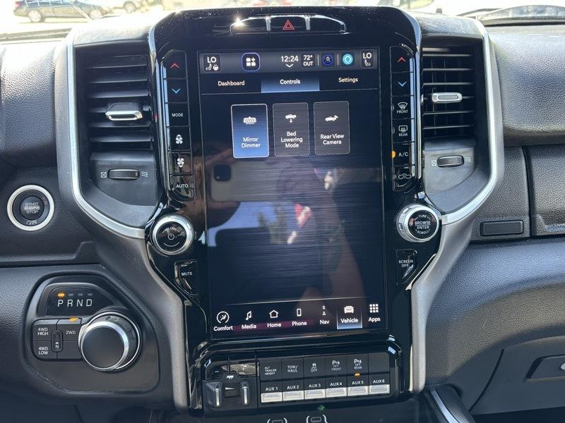 RAM 3500 Big Horn Crew Cab 4WD LWB 2024