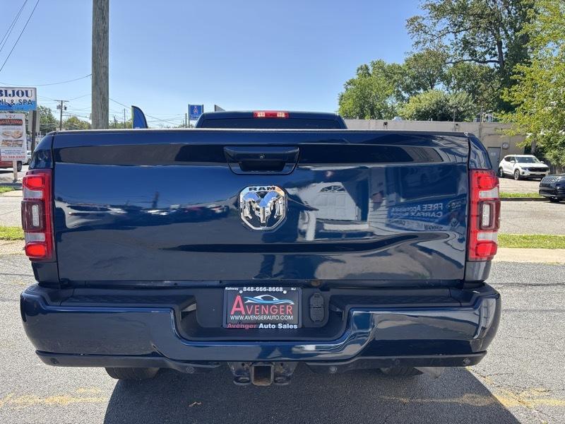 RAM 3500 Big Horn Crew Cab 4WD LWB 2024