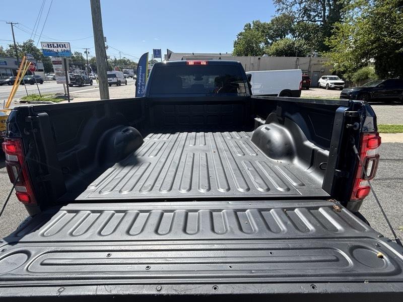 RAM 3500 Big Horn Crew Cab 4WD LWB 2024