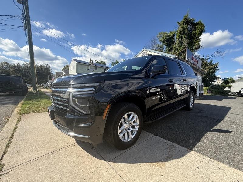 Chevrolet Suburban 1500 LT 4D SUV 4WD 2025