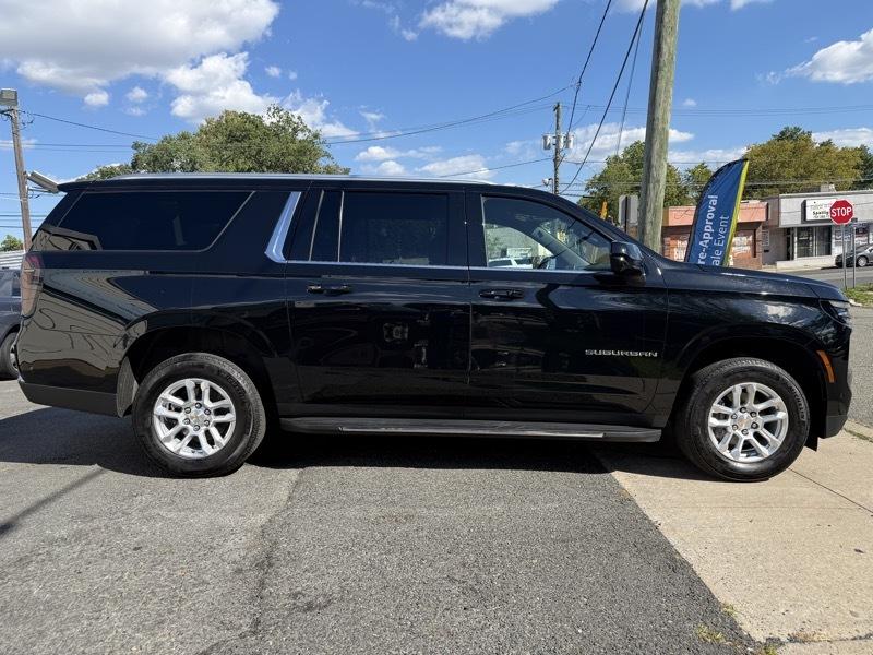 Chevrolet Suburban 1500 LT 4D SUV 4WD 2025