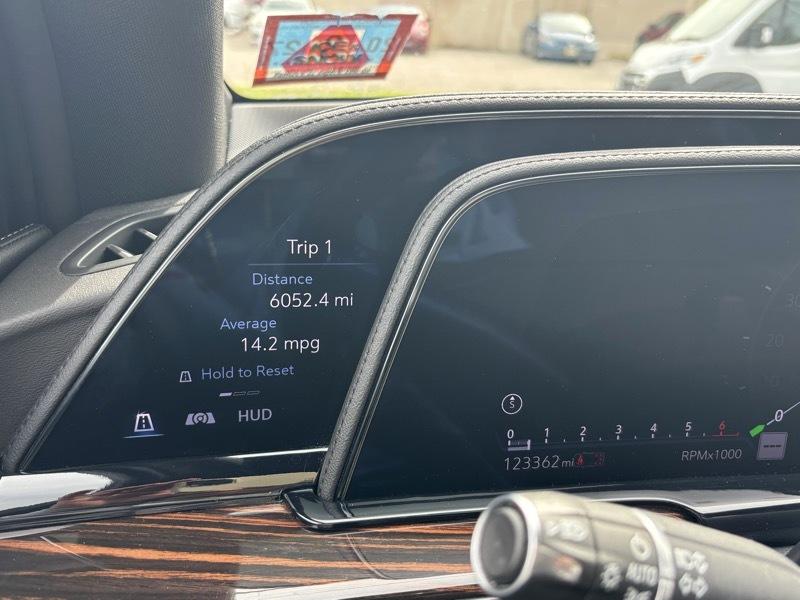 Cadillac Escalade  2023
