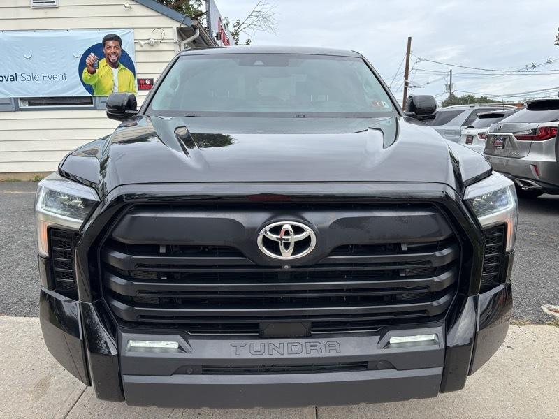 Toyota Tundra SR5 CrewMax 4WD Long Bed 2023