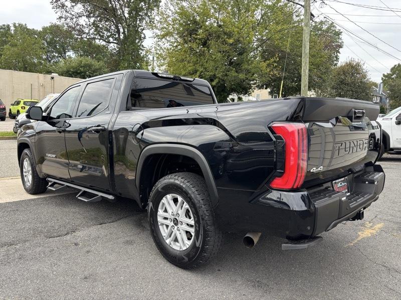 Toyota Tundra SR5 CrewMax 4WD Long Bed 2023