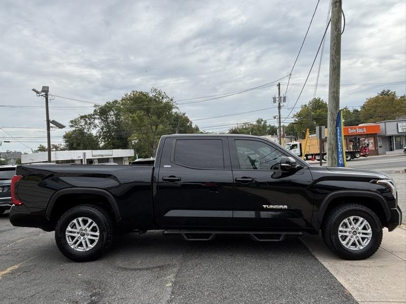 Toyota Tundra SR5 CrewMax 4WD Long Bed 2023