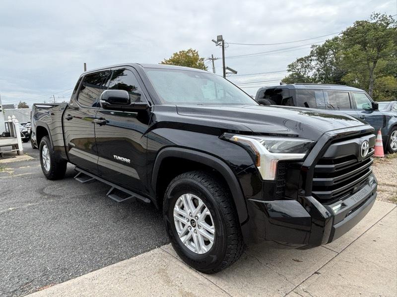 Toyota Tundra SR5 CrewMax 4WD Long Bed 2023