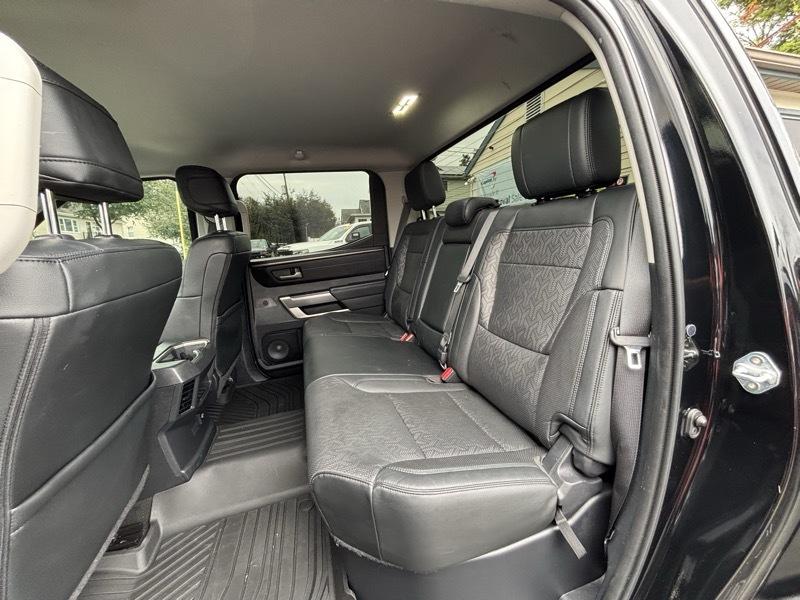 Toyota Tundra SR5 CrewMax 4WD Long Bed 2023