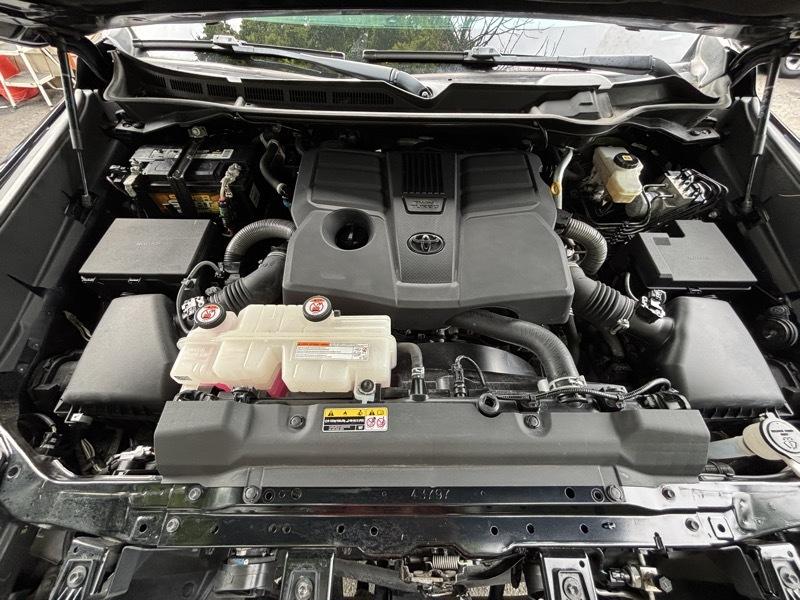 Toyota Tundra SR5 CrewMax 4WD Long Bed 2023