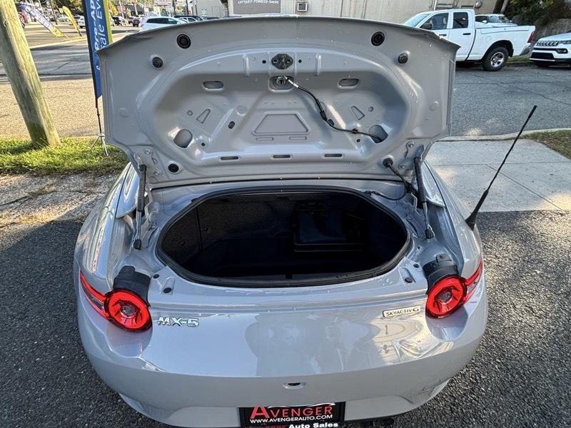 Mazda MX-5 Miata RF  2025