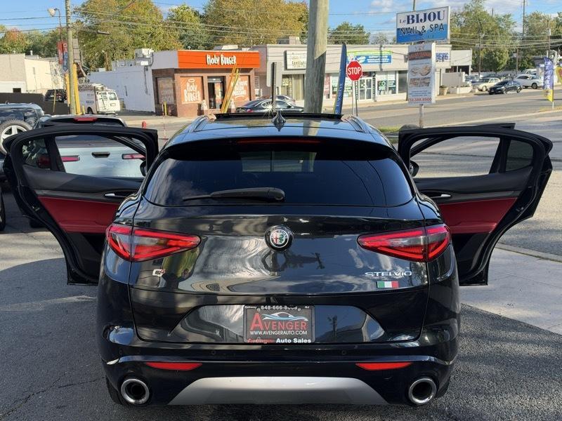 Alfa Romeo Stelvio Ti 2021