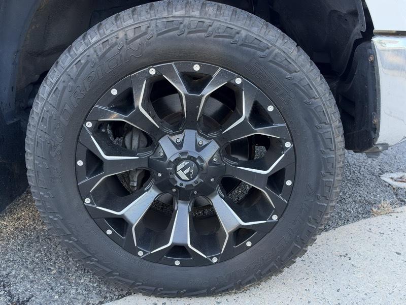 Toyota Tundra 1794 Edition Crew Max 4WD 2016