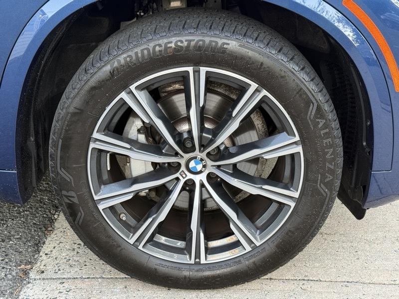 BMW X5  2023