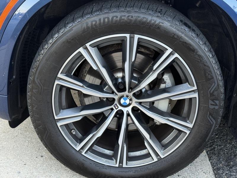 BMW X5  2023