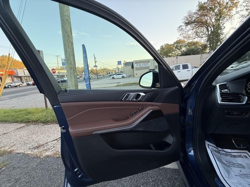 BMW X5  2023