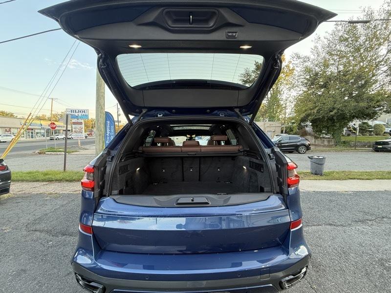 BMW X5  2023