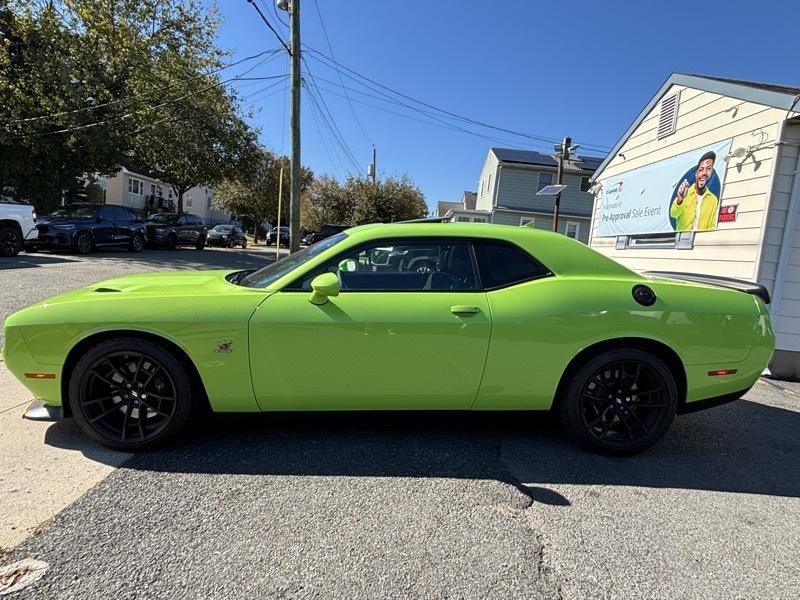 Dodge Challenger  2023