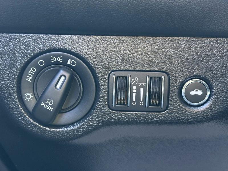 Dodge Challenger  2023