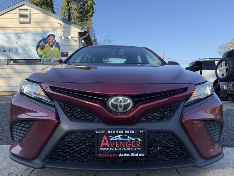 Toyota Camry SE 2018