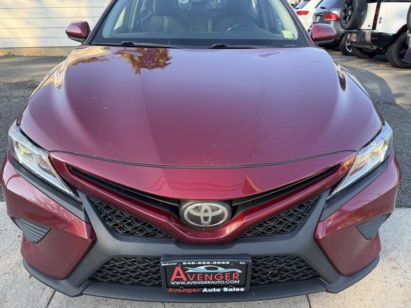 Toyota Camry SE 2018