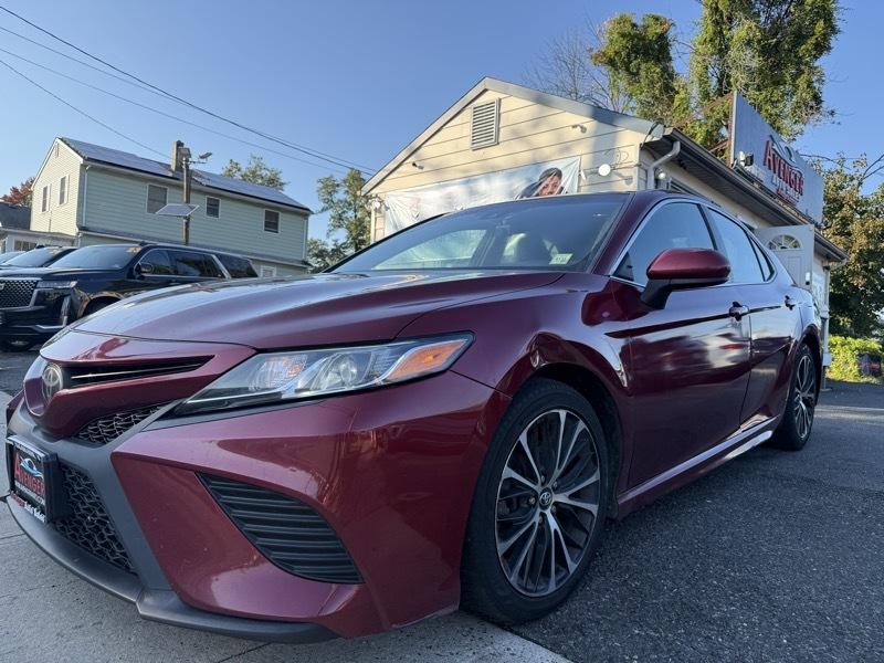 Toyota Camry SE 2018