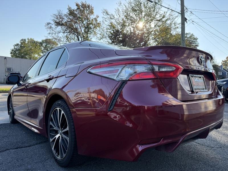Toyota Camry SE 2018