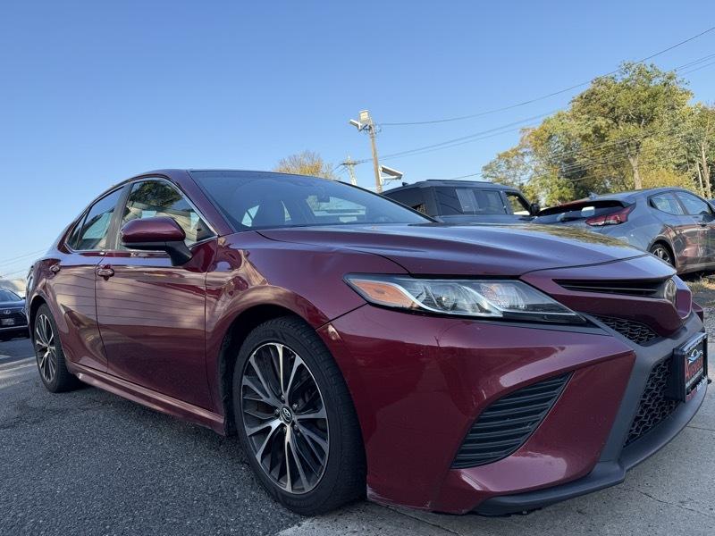 Toyota Camry SE 2018
