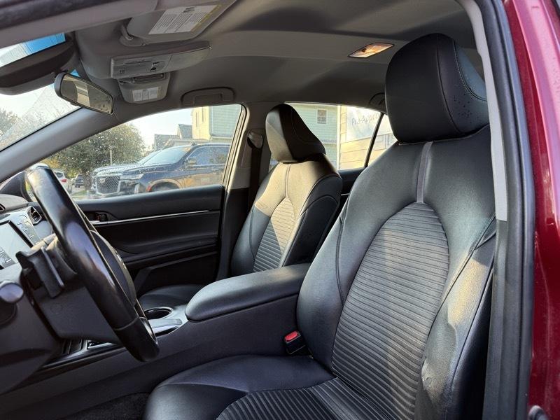 Toyota Camry SE 2018