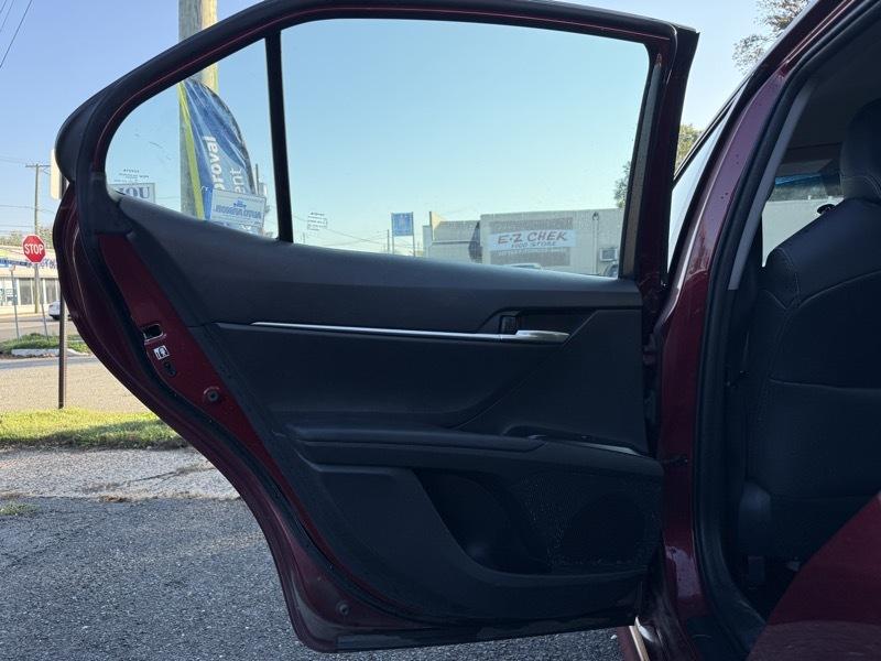 Toyota Camry SE 2018
