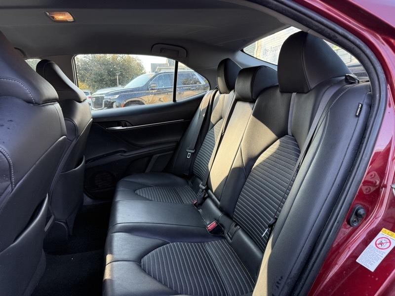 Toyota Camry SE 2018