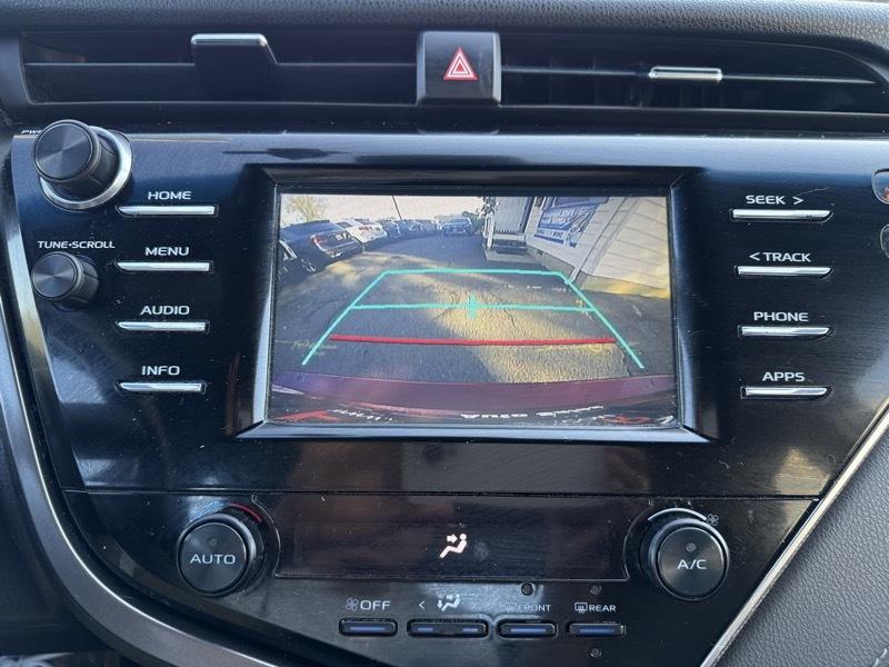 Toyota Camry SE 2018