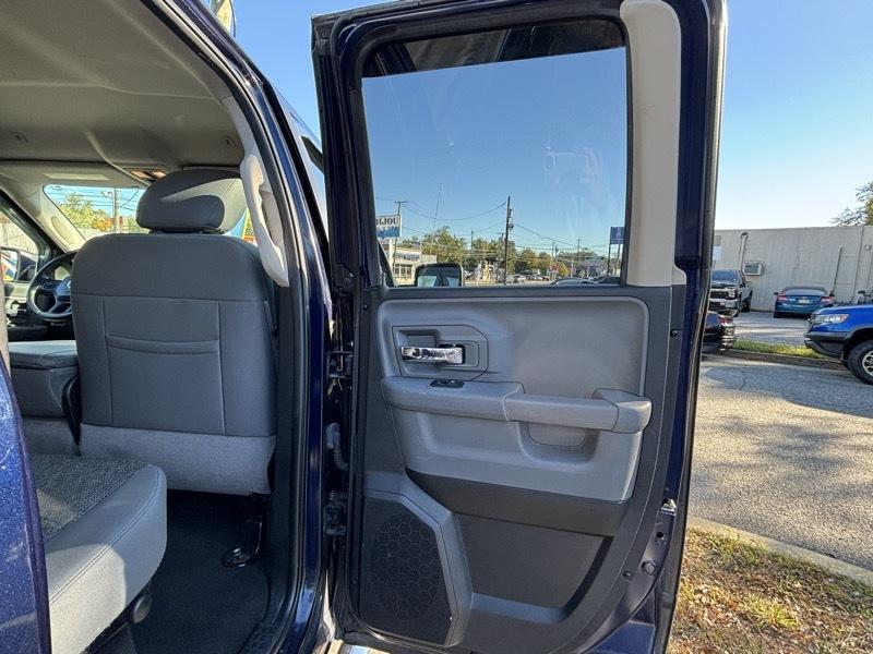 RAM 1500 Big Horn Quad Cab 4WD 2018