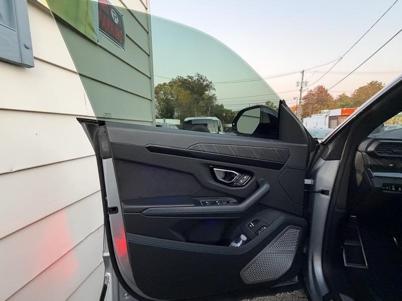 Lamborghini Urus  2019